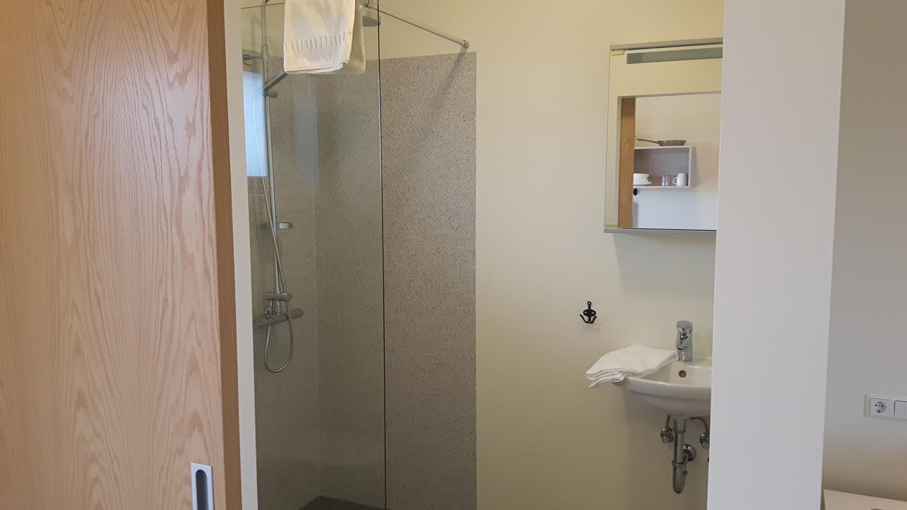 Hjartarstathir Guesthouse Eidar Eksteriør bilde